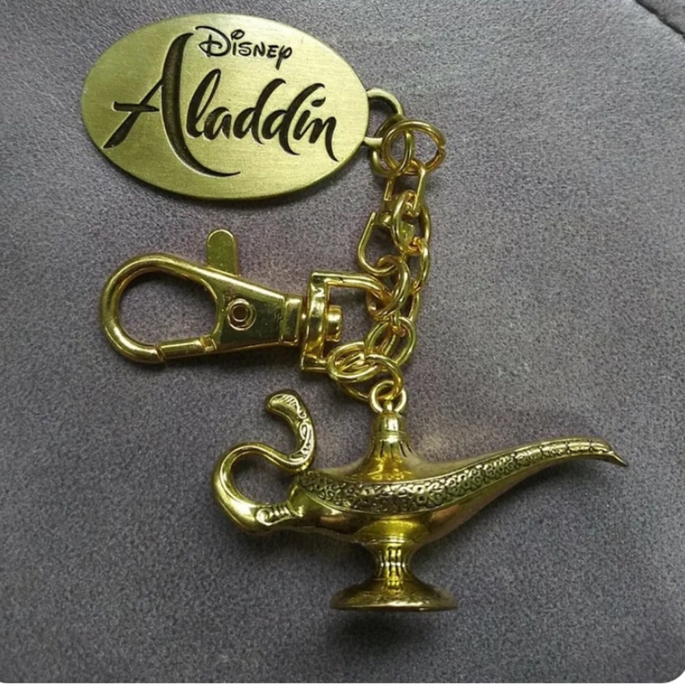 Disney Gold Aladdin Key Holder